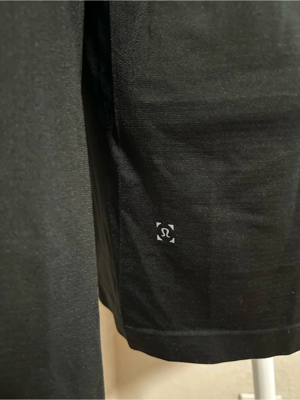 lululemon athletica 🍋 Men's Black Half-Zip Hooded long sleeve performance shirt